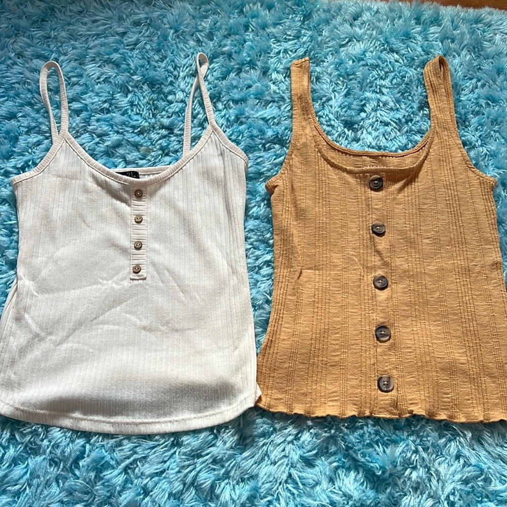 2 PACK Button Up Tanks - Cream H&M tank top & rusty yellow Aeropostale tank top